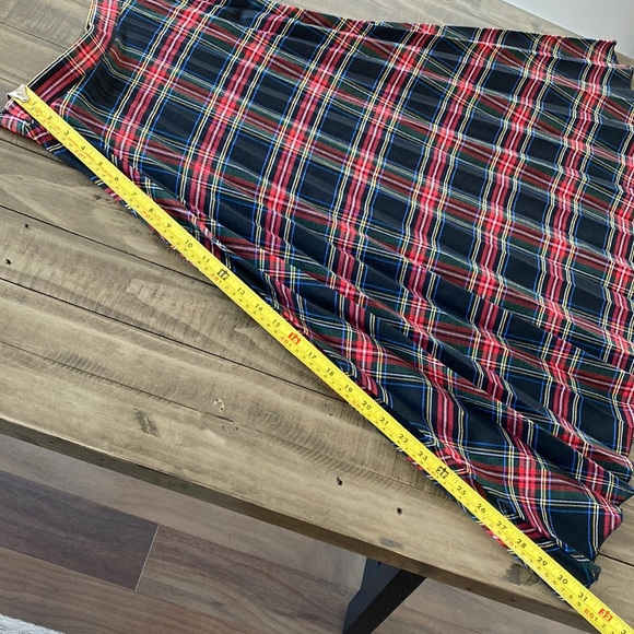 Red pleated checkered skirt - Picture 11 of 12